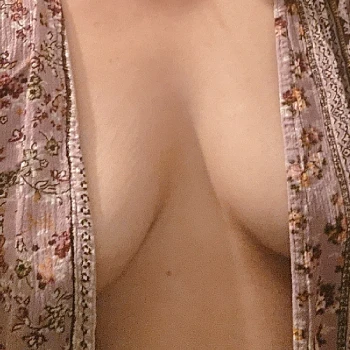 seller-profile-img
