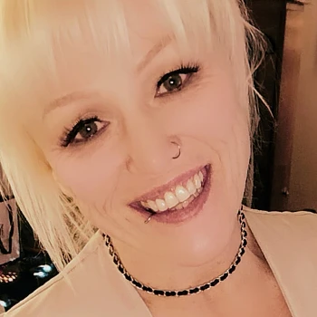 seller-profile-img