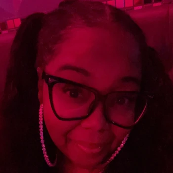 seller-profile-img